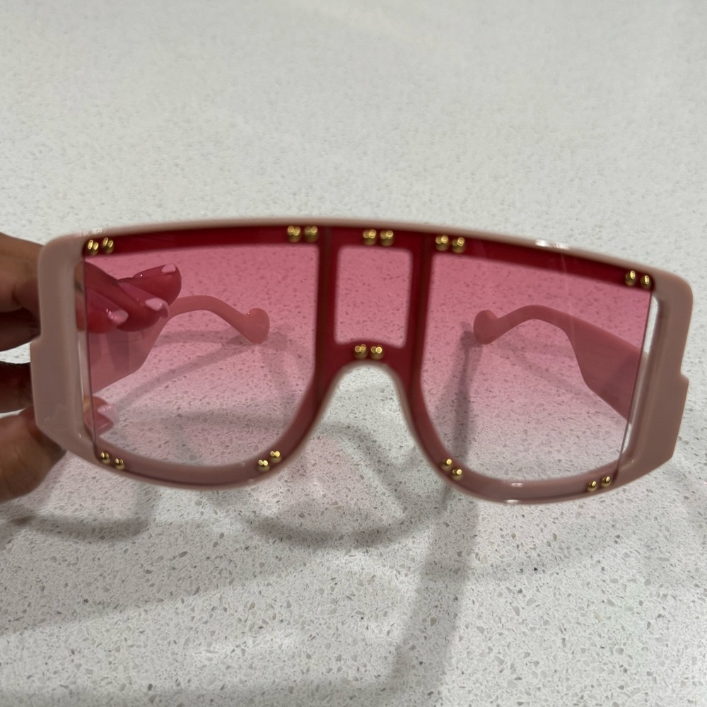 Pink sunglasses - Picture 4 of 9